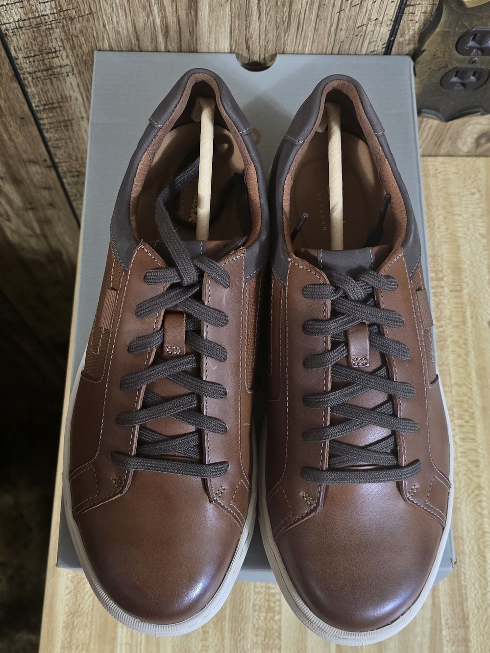 Clarks 9.5M Men's Casual Brown Mapstone Lace Leather Sneakers Nwot